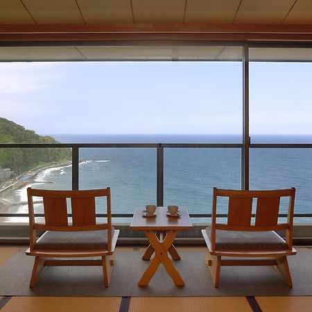 Izu Retreat By Onko Chishin Hotel Хигашиизу Екстериор снимка