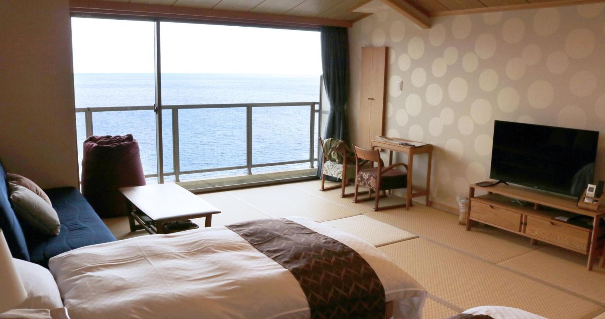 Izu Retreat By Onko Chishin Hotel Хигашиизу Екстериор снимка
