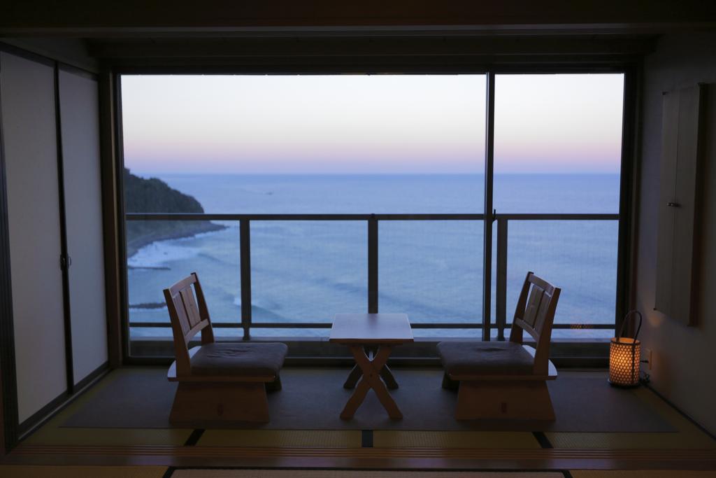 Izu Retreat By Onko Chishin Hotel Хигашиизу Екстериор снимка