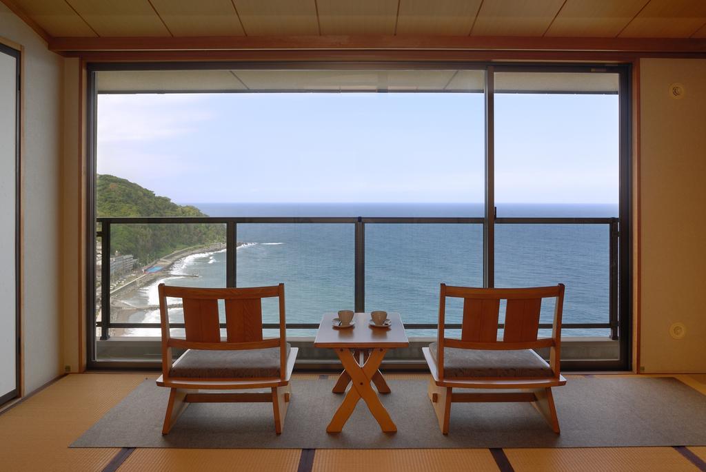 Izu Retreat By Onko Chishin Hotel Хигашиизу Екстериор снимка